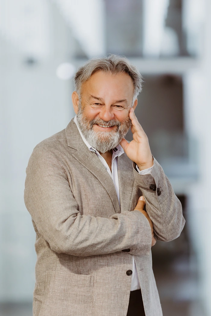 Adwokat dr hab. Witold Rewera